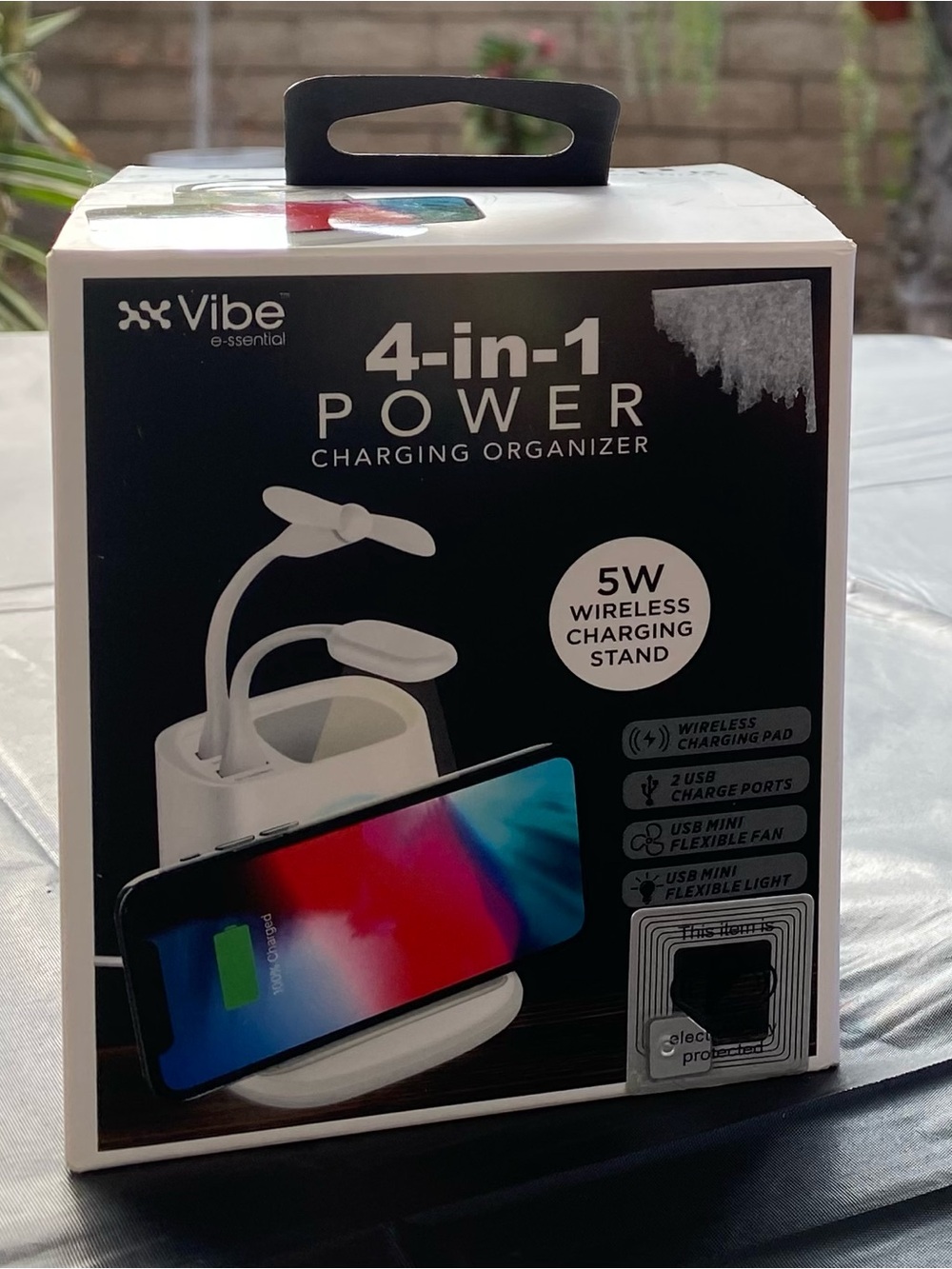 Vibe 4-in-1 Power Charging Organizer - Black & White
